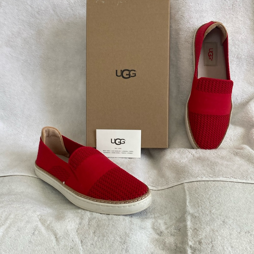 UGG Sammy Slip-On Sneaker